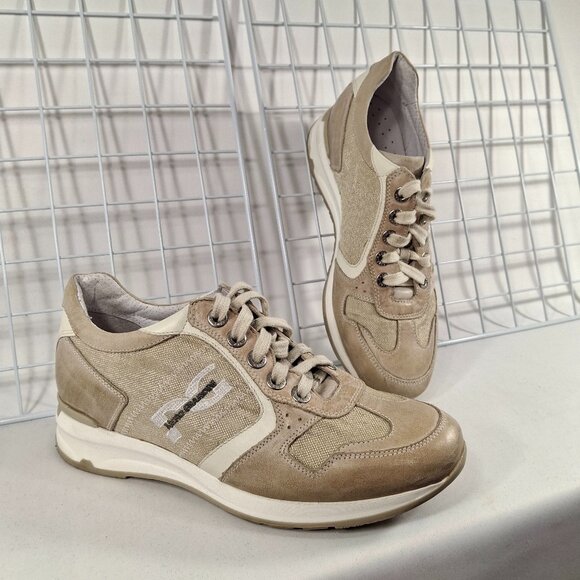 Nero Giardini Italian Fashion Sneakers Women  Sz38(7.5) Gold Sparkle MSRP $240 - Picture 5 of 16